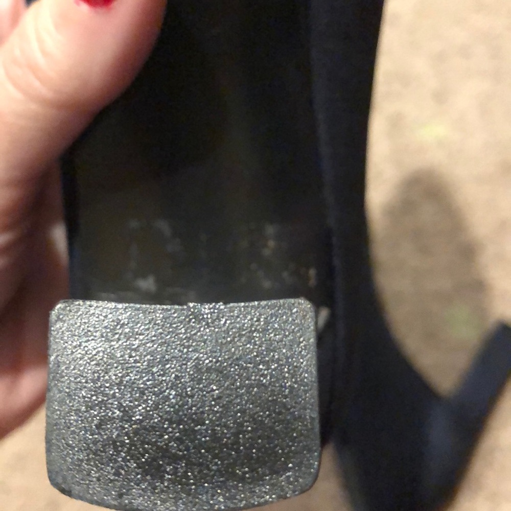 Stuart Weitzman size 7.5 - Picture 4 of 8